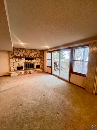 $469,000 | 1227 Rd J, Emporia, KS 66801