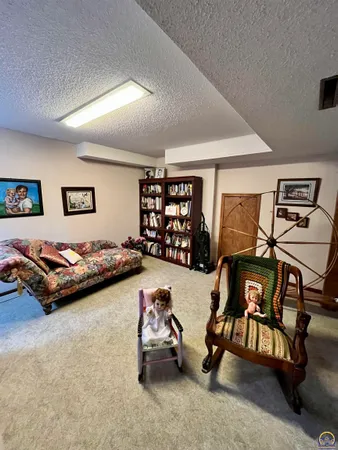 $469,000 | 1227 Rd J, Emporia, KS 66801