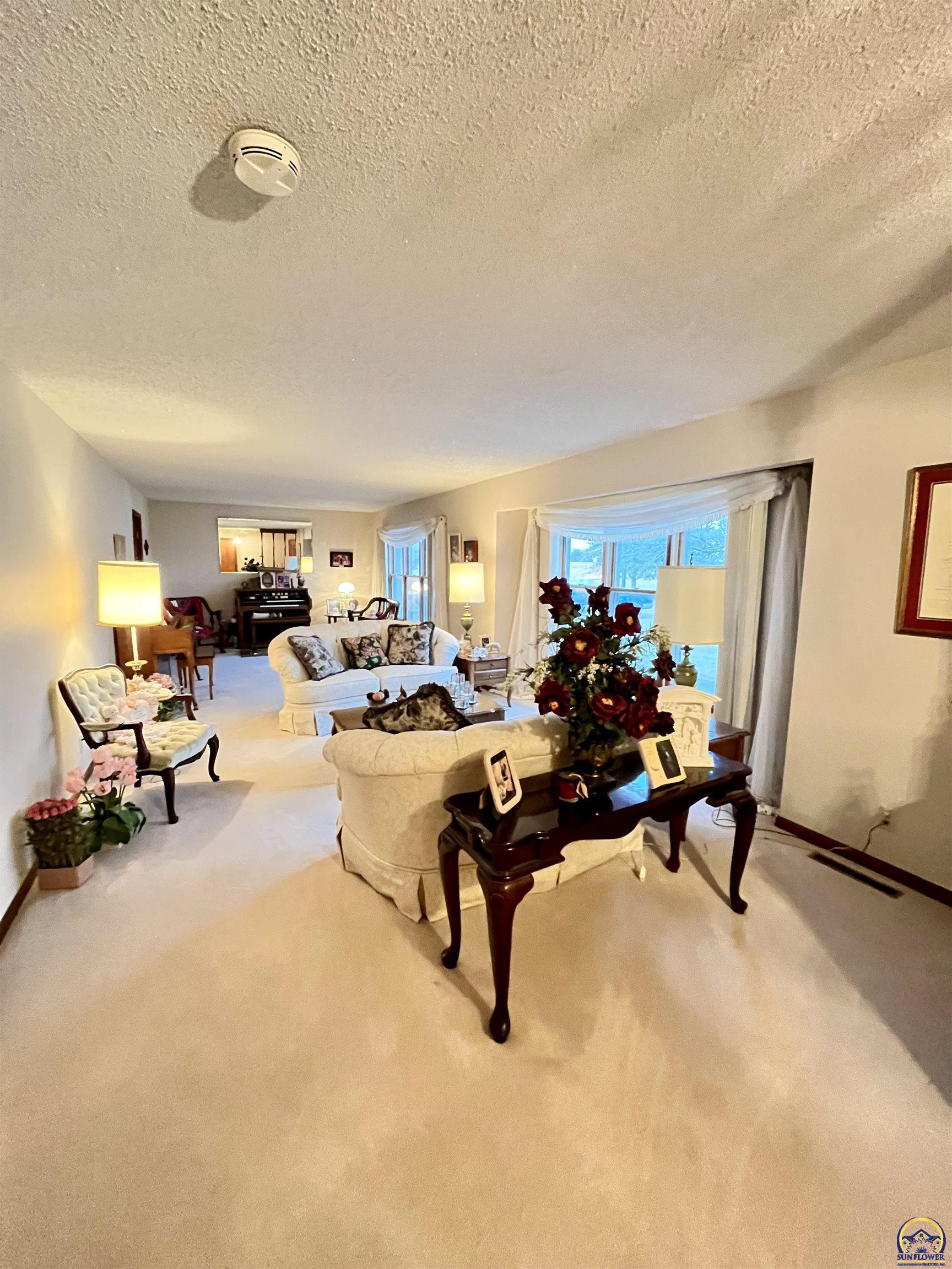 1227 Rd J Emporia, KS 66801 - Photo 10 of 68