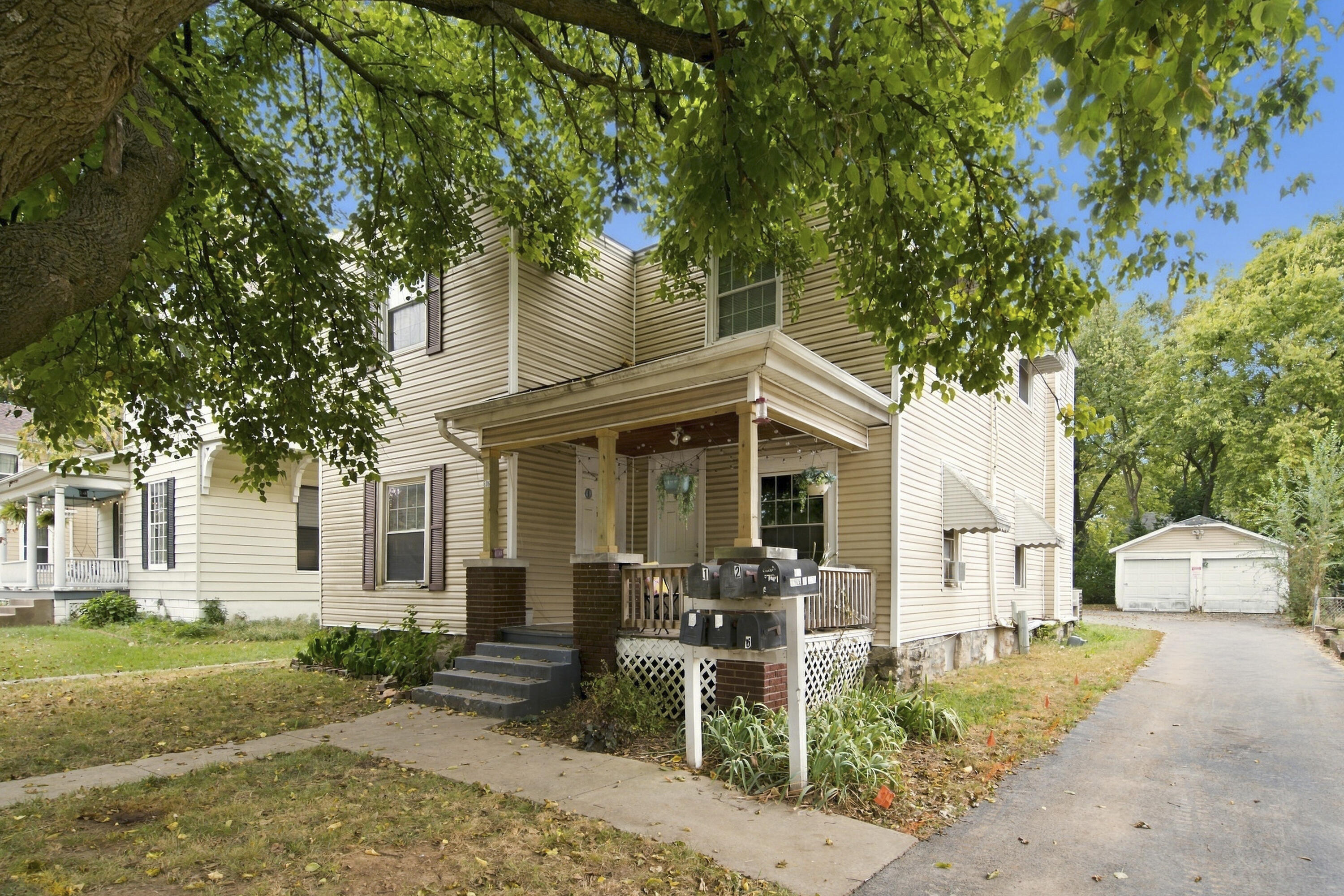 806 West Walnut Street Springfield, MO 65806 - Photo 1 of 17 2-print-DSC06190