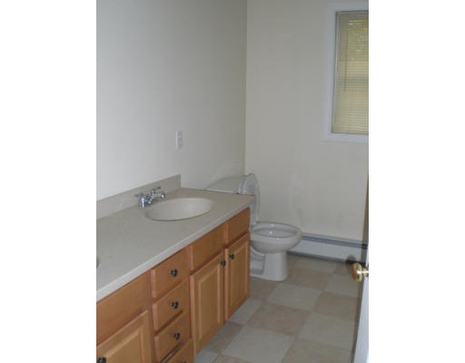 95 Southold Road Auburn, MA 01607 - Photo 13 of 13 Gallery Image 13
