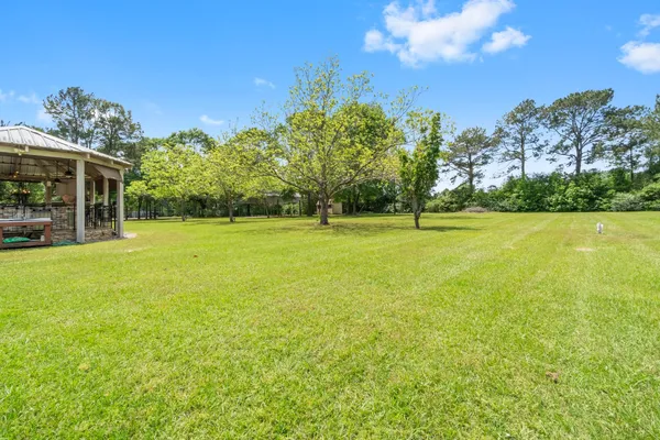 $675,000 | 51 Bullock Lane, Shepherd, TX 77371