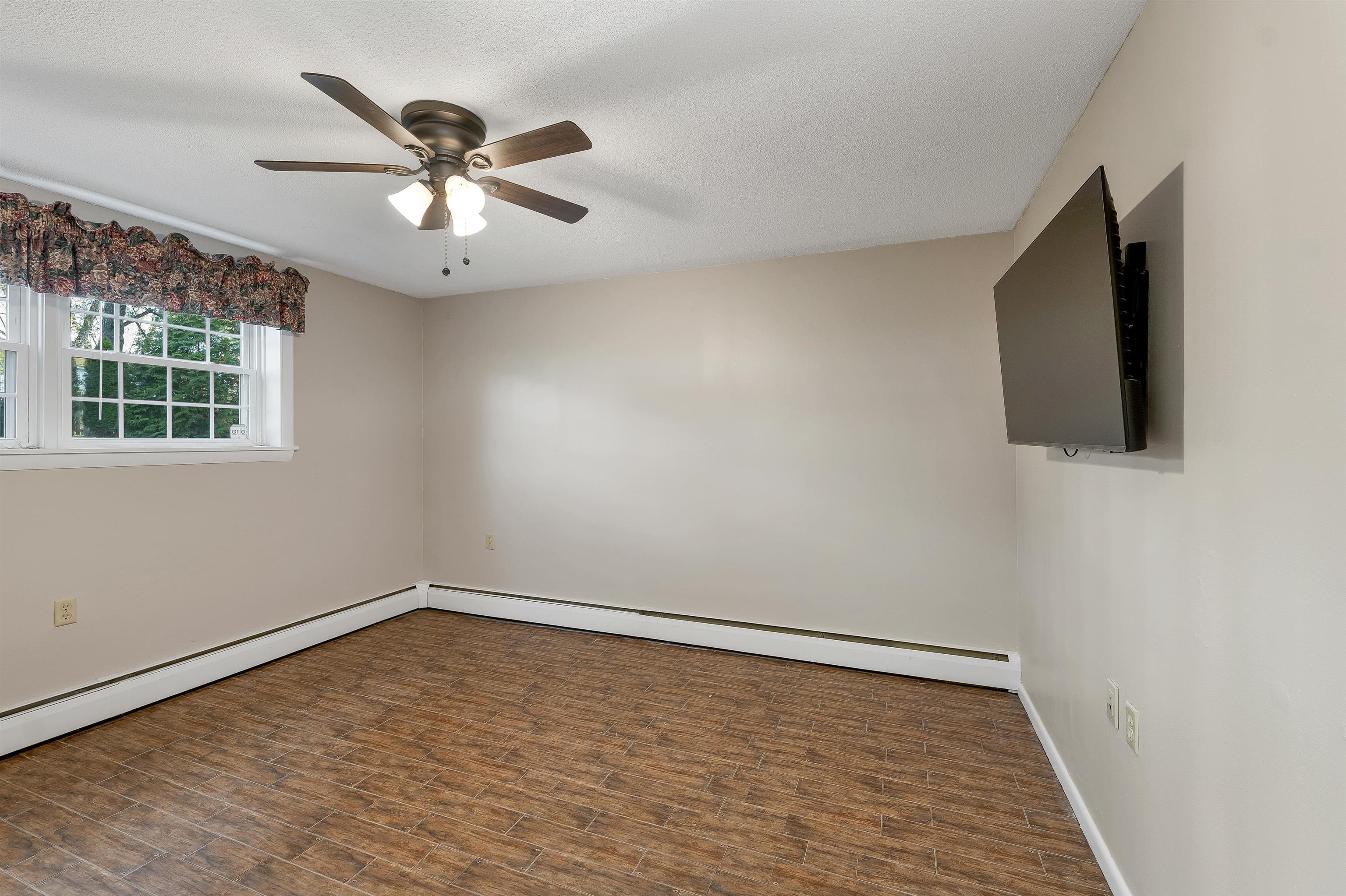 6 Castle Drive Hooksett, NH 03106 - Photo 21 of 42