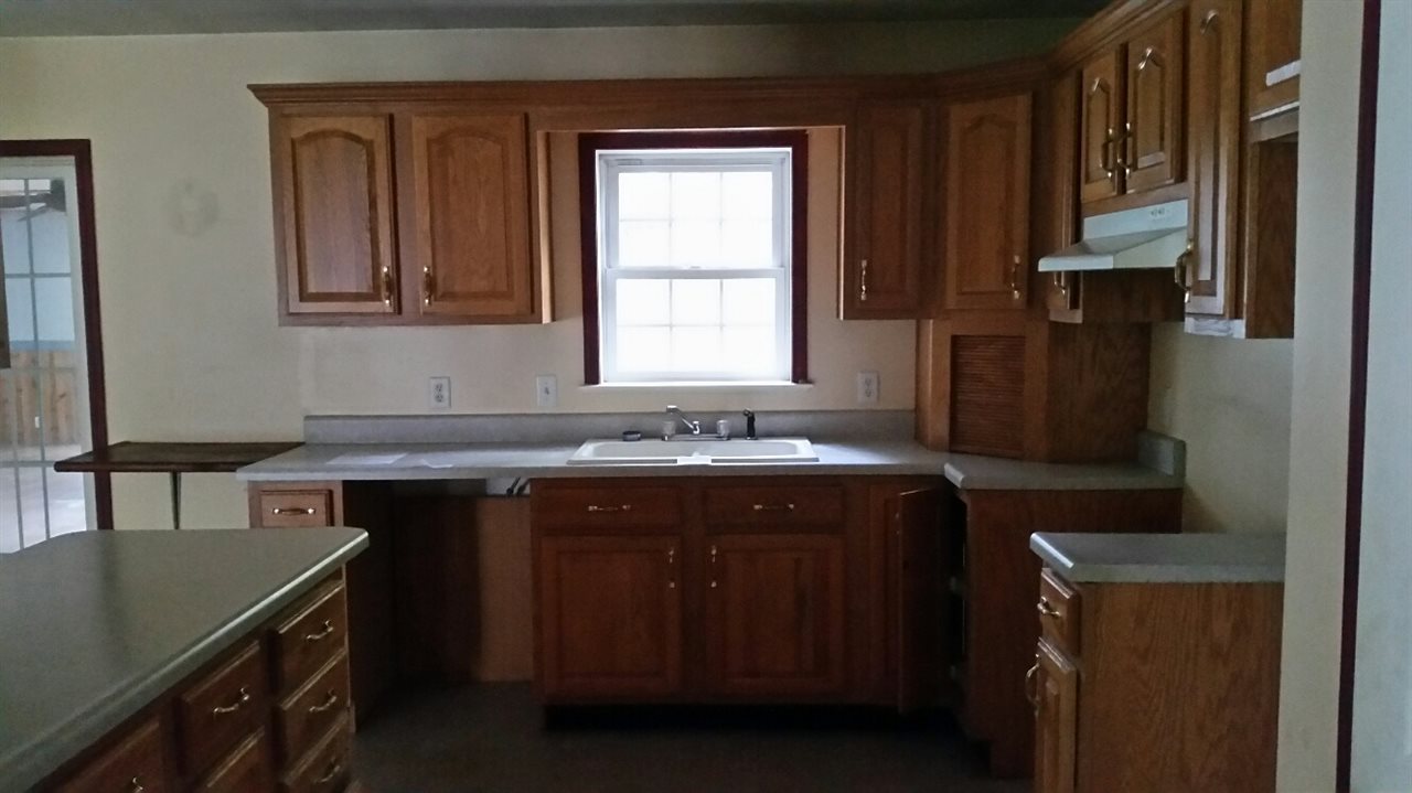 480 Deer Run Road Cadillac, MI 49601 - Photo 5 of 21 1808243-4.JPG