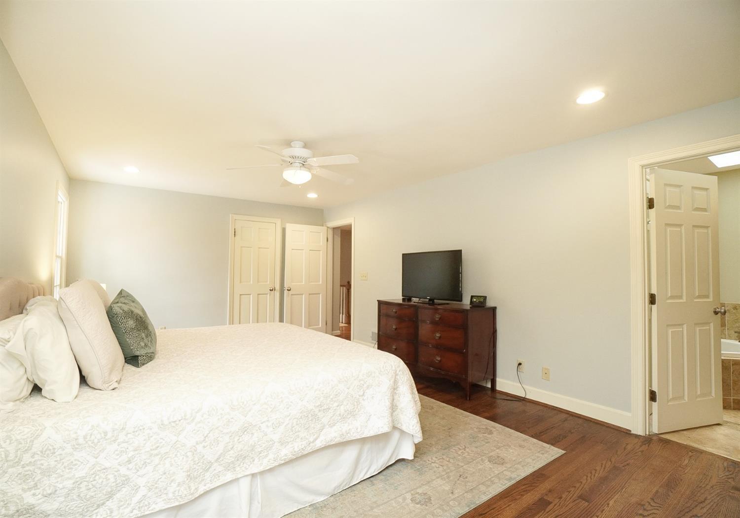 123 Bonham Road Wyoming, OH 45215 - Photo 21 of 41 Gallery Image 21