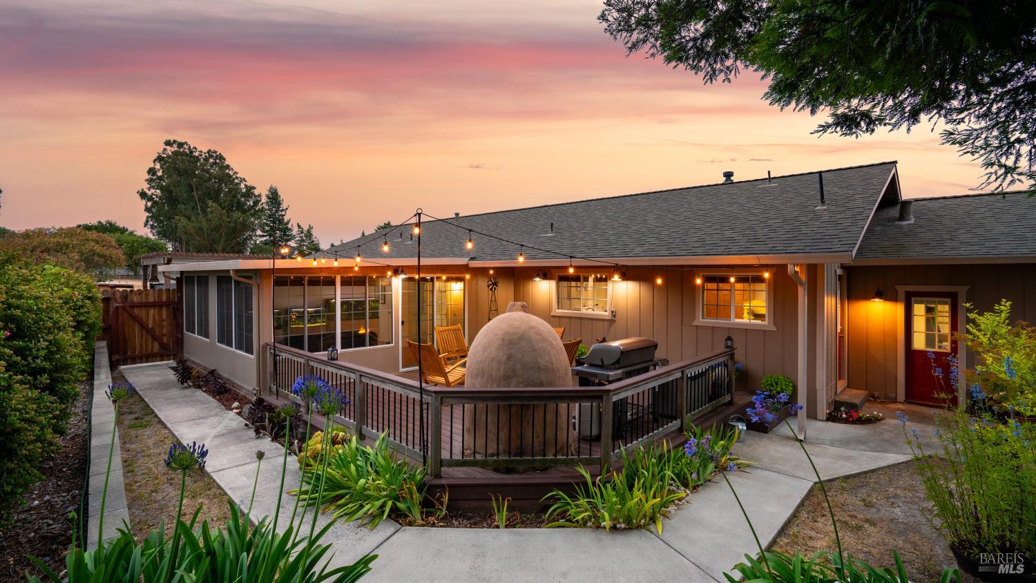 4175 Woodworth Road Sebastopol, CA 95472 - Photo 11 of 53