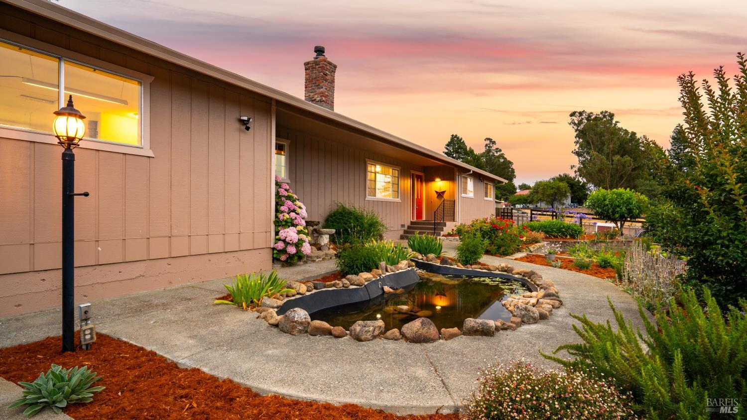 4175 Woodworth Road Sebastopol, CA 95472 - Photo 4 of 53