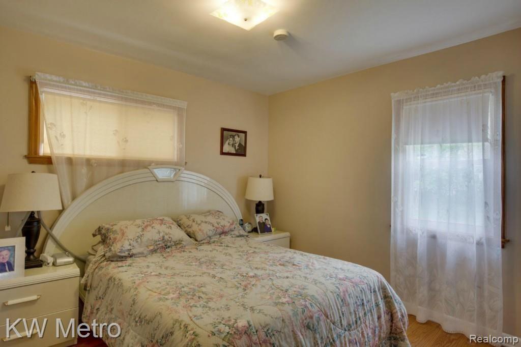 3361 Culbertson Avenue Rochester Hills, MI 48307 - Photo 6 of 25