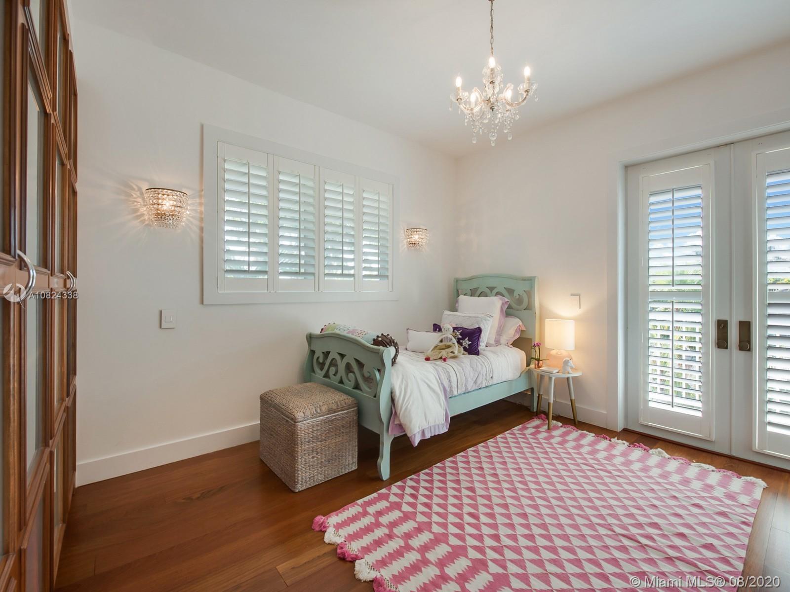 690 Allendale Road Key Biscayne, FL 33149 - Photo 8 of 27