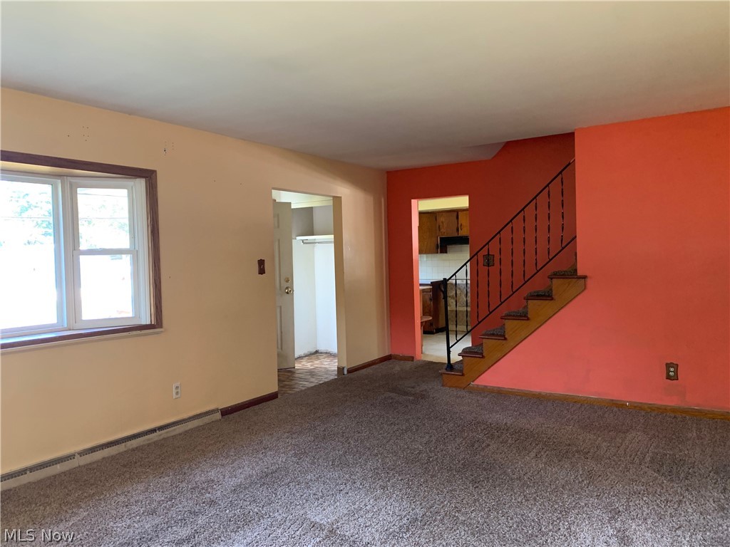 487 Ewart Road Akron, OH 44312 - Photo 5 of 13 Gallery Image 5