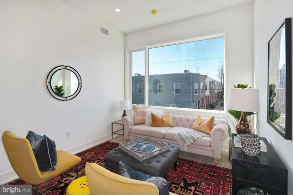 $1,700 | 2031 South 20th Street, Unit 7, Philadelphia, PA 19145