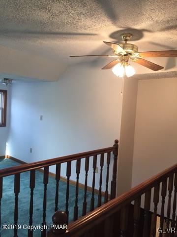 2402 Mountain Road Stroudsburg, PA 18360 - Photo 7 of 20