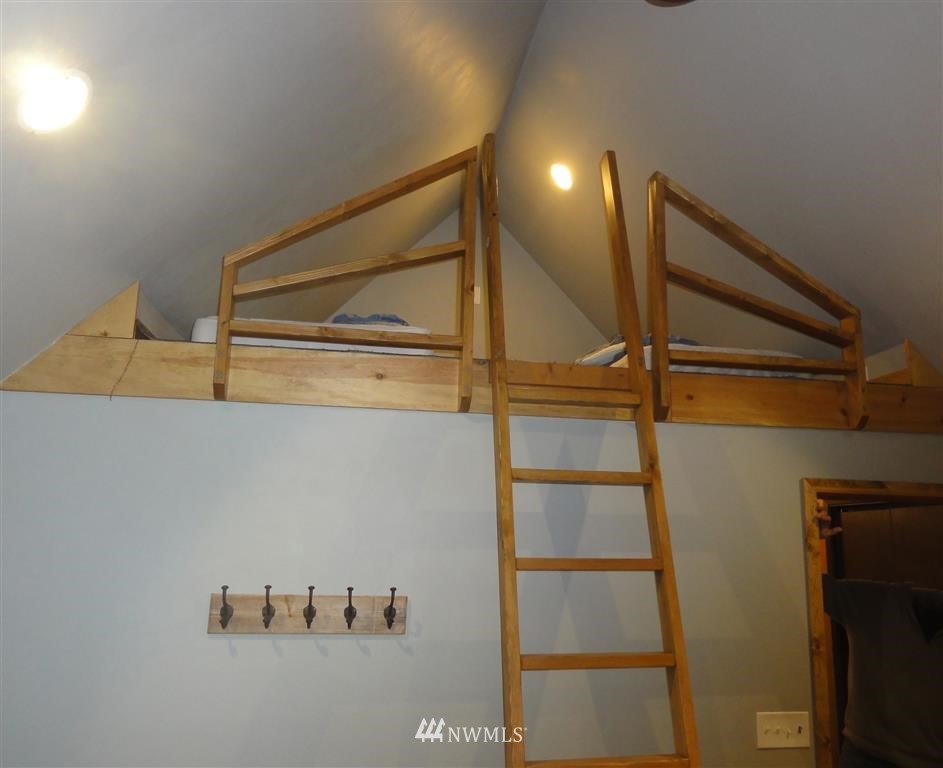 149 Cedar Grove Road Randle, WA 98377 - Photo 9 of 25 Gallery Image 9