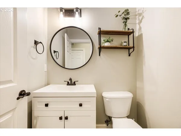 $825,000 | 18389 South Winnifred Avenue, Molalla, OR 97038