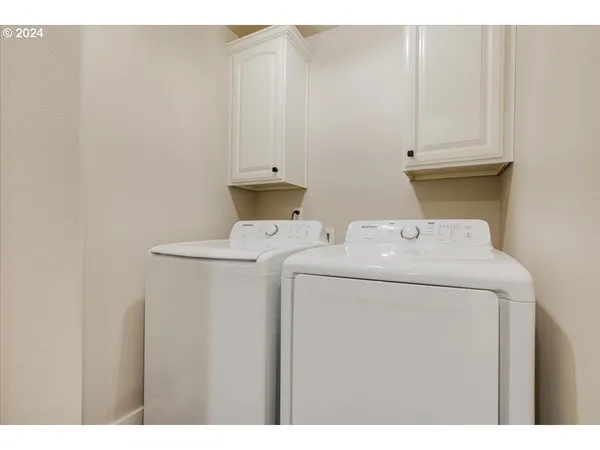 $825,000 | 18389 South Winnifred Avenue, Molalla, OR 97038