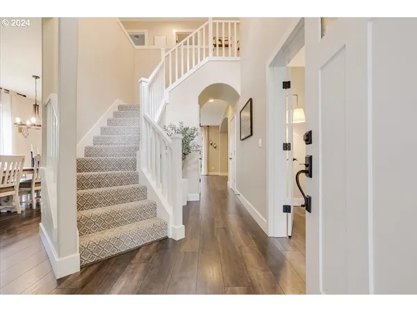 $825,000 | 18389 South Winnifred Avenue, Molalla, OR 97038