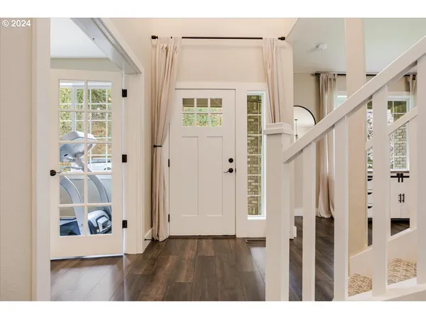 $825,000 | 18389 South Winnifred Avenue, Molalla, OR 97038