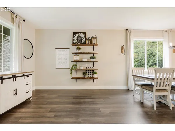 $825,000 | 18389 South Winnifred Avenue, Molalla, OR 97038