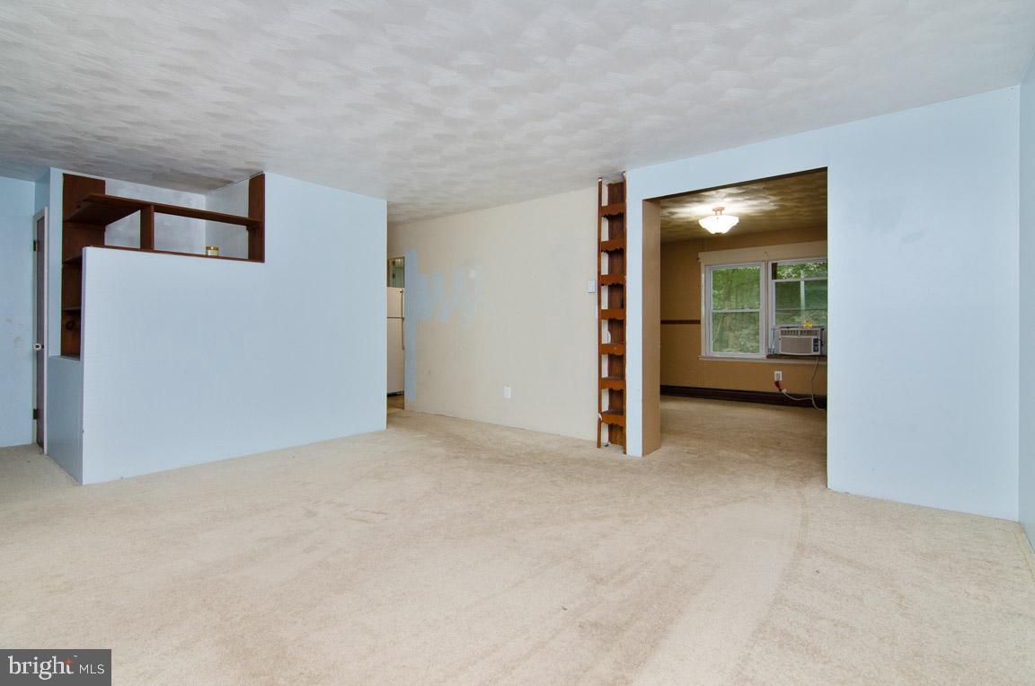 15003 Frederick Road Woodbine, MD 21797 - Photo 3 of 24 Living Room view 2
