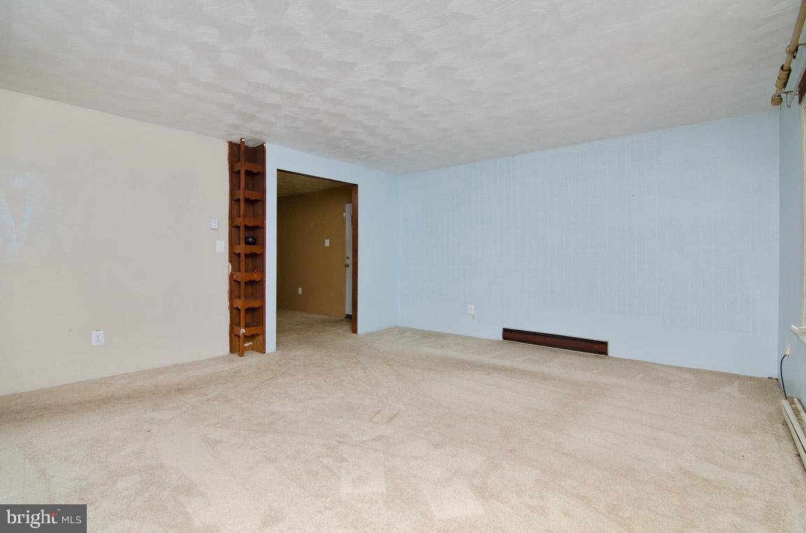 15003 Frederick Road Woodbine, MD 21797 - Photo 4 of 24 Living Room view 3