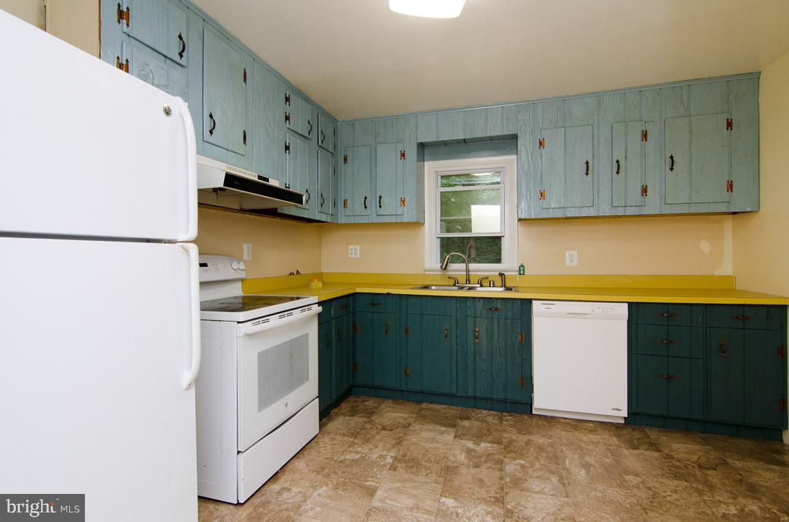 15003 Frederick Road Woodbine, MD 21797 - Photo 8 of 24 Kitchen