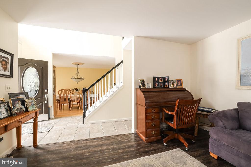 337 Leeward Road Manahawkin, NJ 08050 - Photo 5 of 44 Gallery Image 5