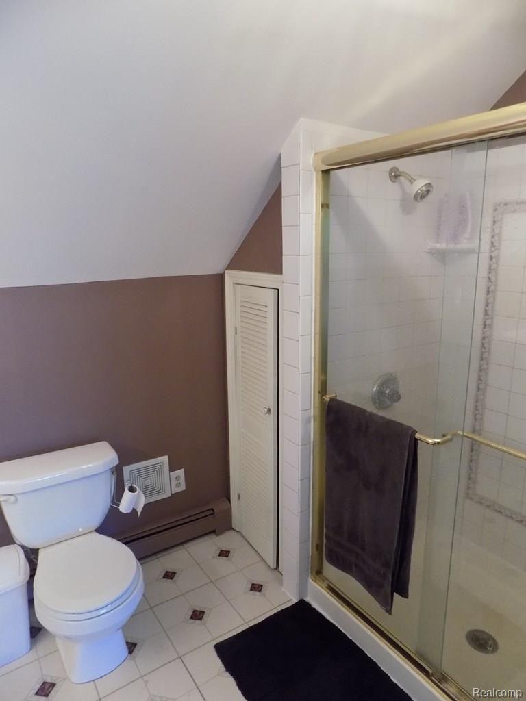 742 Palms Road Goodells, MI 48027 - Photo 24 of 32 Master Bathroom.jpg
