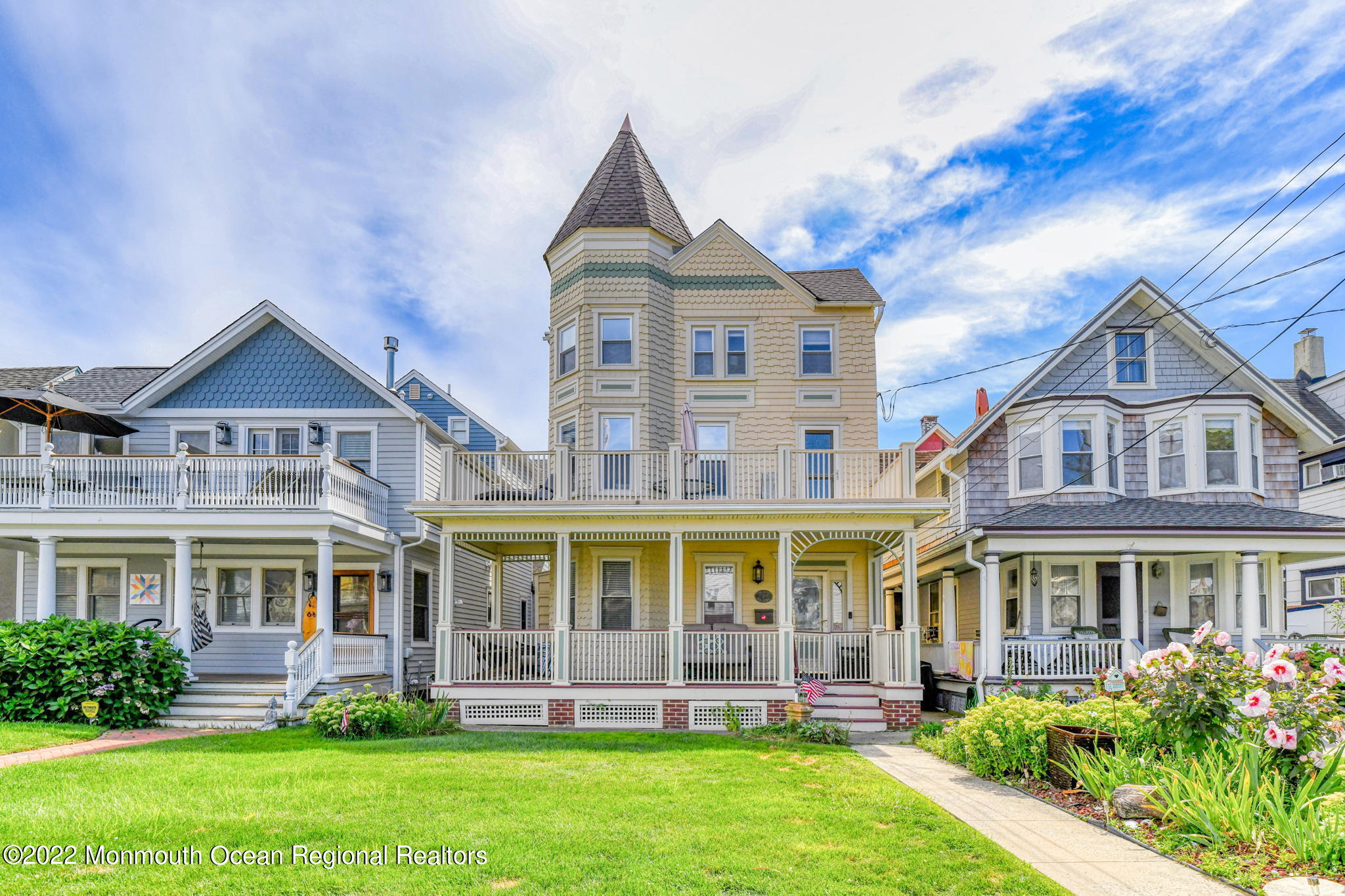 8 Surf Avenue Ocean Grove, NJ 07756 - Photo 22 of 28 Manicured Yard!