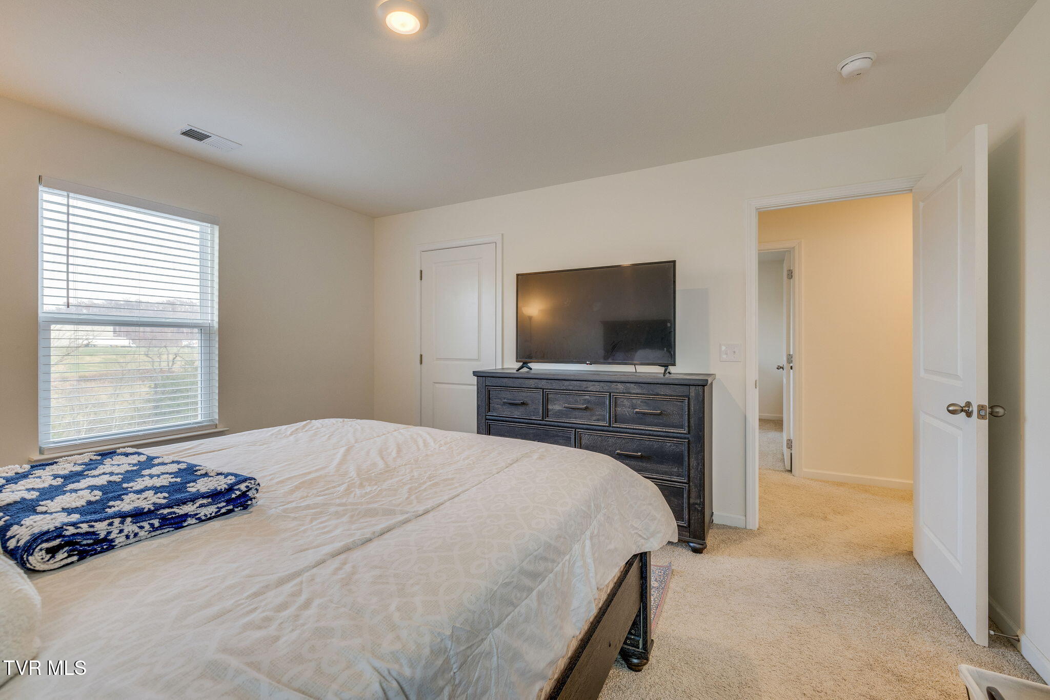 535 Cox Hollow Road Kingsport, TN 37663 - Photo 16 of 30 016