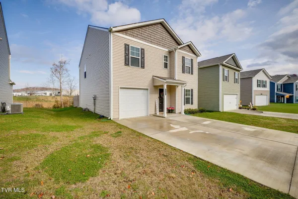 $299,700 | 535 Cox Hollow Road, Kingsport, TN 37663