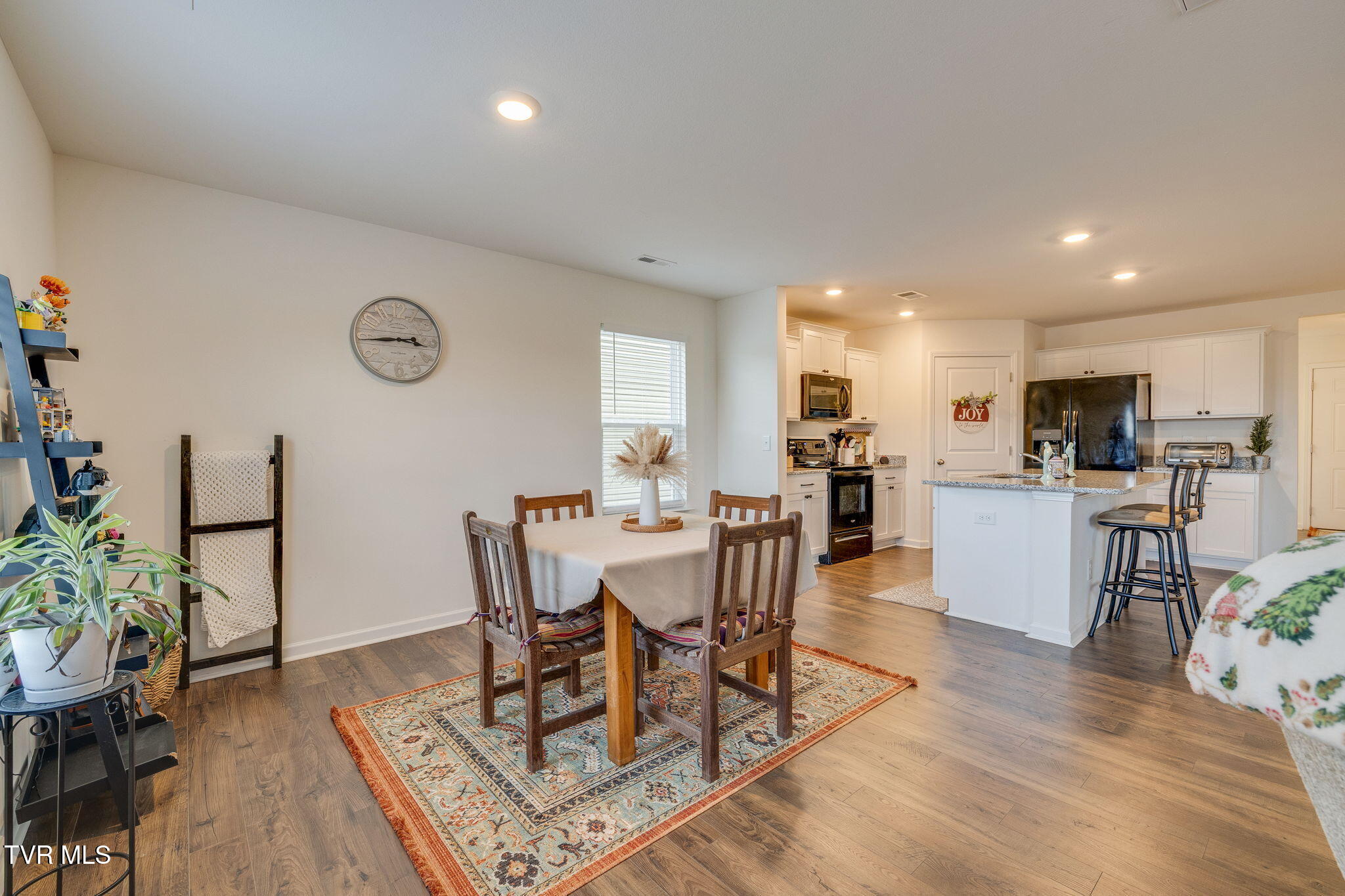 535 Cox Hollow Road Kingsport, TN 37663 - Photo 9 of 30 009