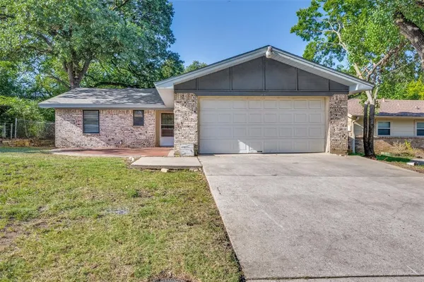 $199,900 | 712 Chisholm Trail, Denton, TX 76209