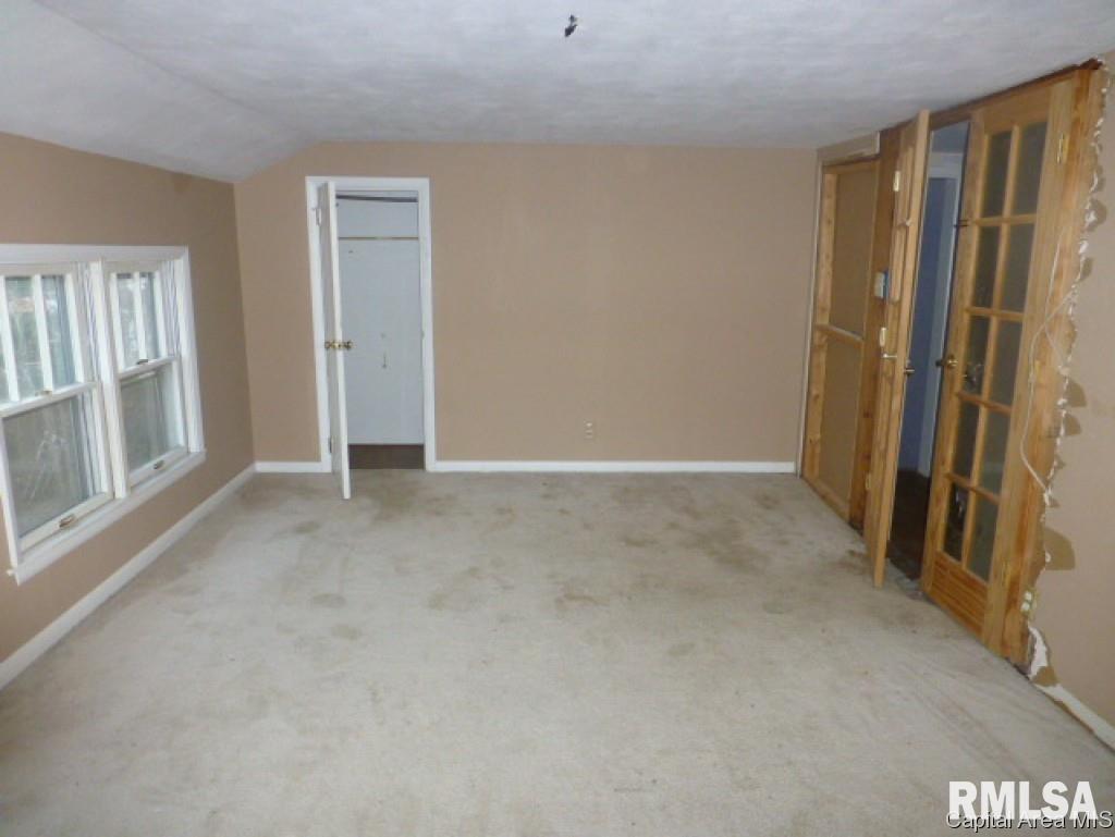 830 South 18th Street Decatur, IL 62521 - Photo 7 of 17