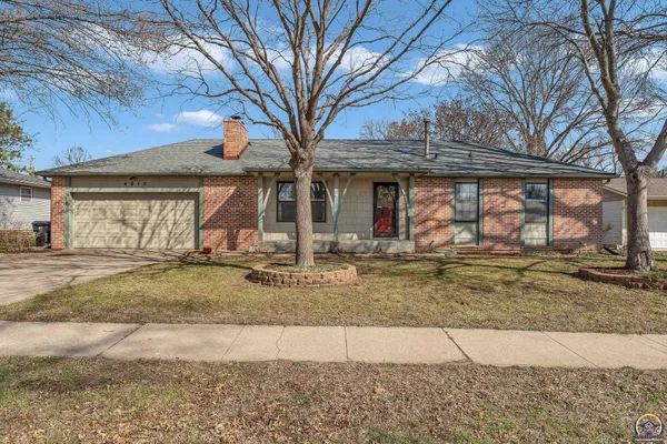 $255,000 | 4012 Southwest 35th Terrace, Topeka, KS 66614