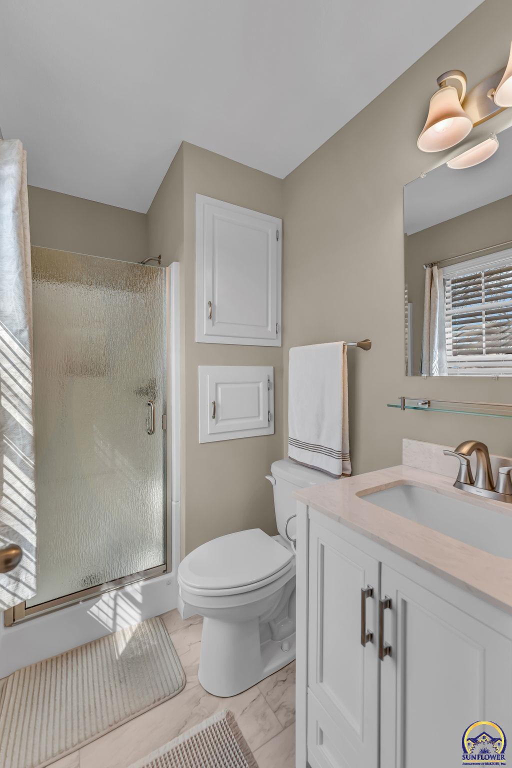 4012 Southwest 35th Terrace Topeka, KS 66614 - Photo 13 of 28