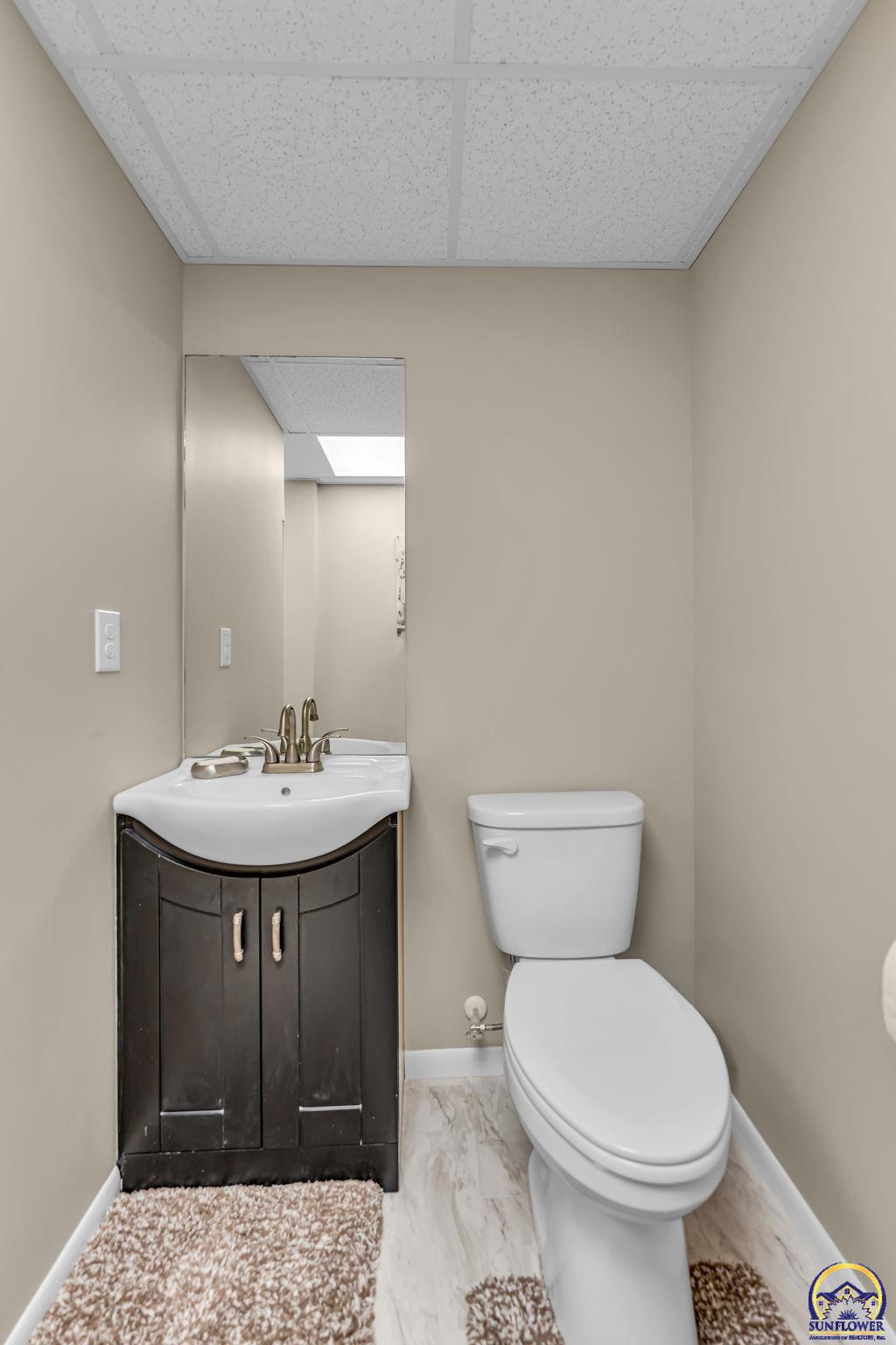 4012 Southwest 35th Terrace Topeka, KS 66614 - Photo 22 of 28