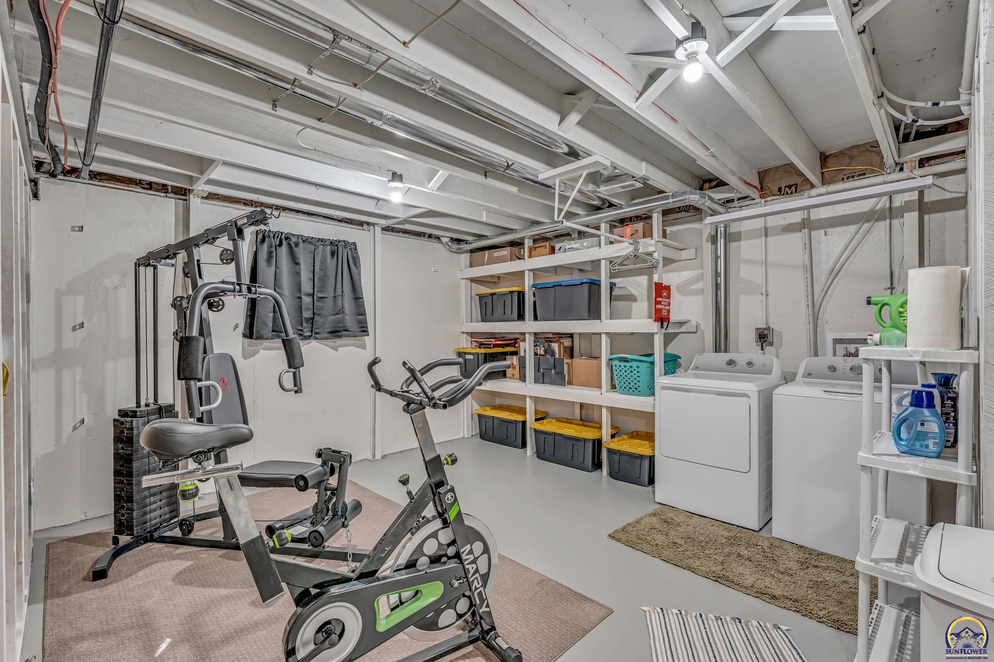 4012 Southwest 35th Terrace Topeka, KS 66614 - Photo 24 of 28