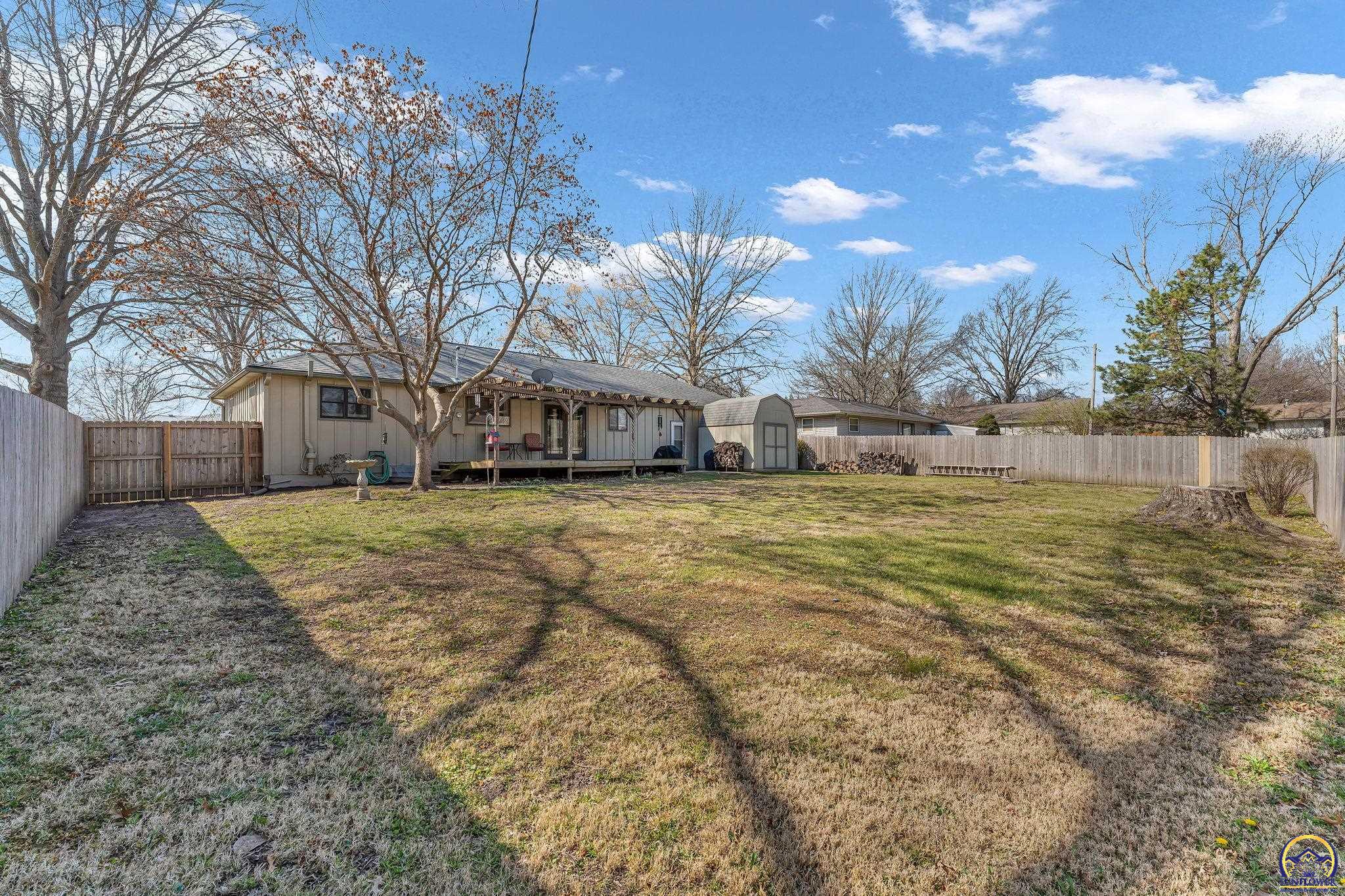 4012 Southwest 35th Terrace Topeka, KS 66614 - Photo 26 of 28