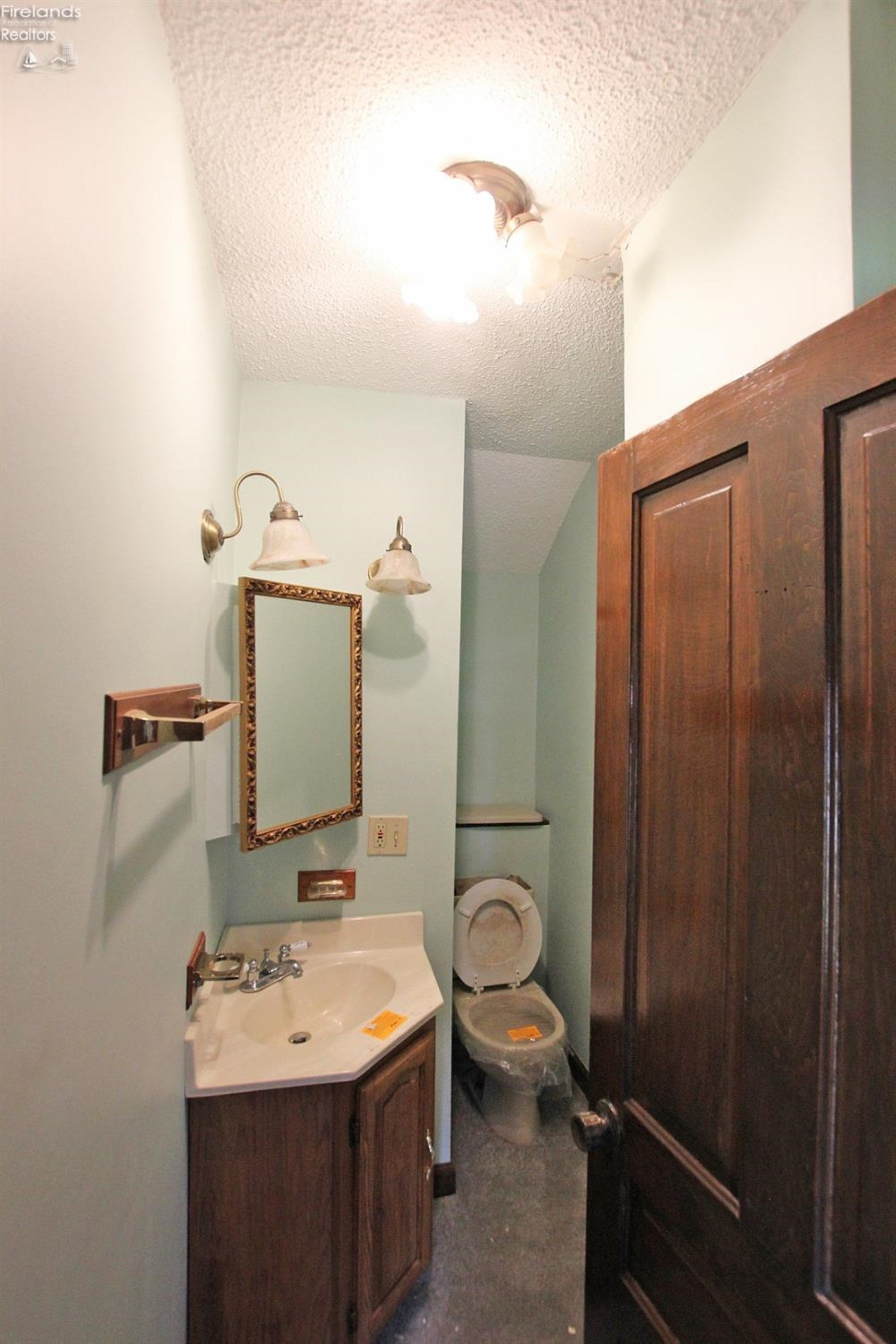 13819 Huffman Road Bowling Green, OH 43402 - Photo 12 of 17 Gallery Image 12