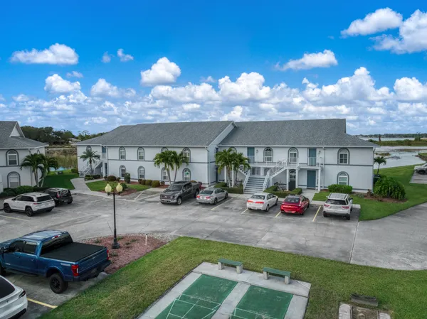 $179,900 | 703 Chelsee Way, Lake Placid, FL 33852