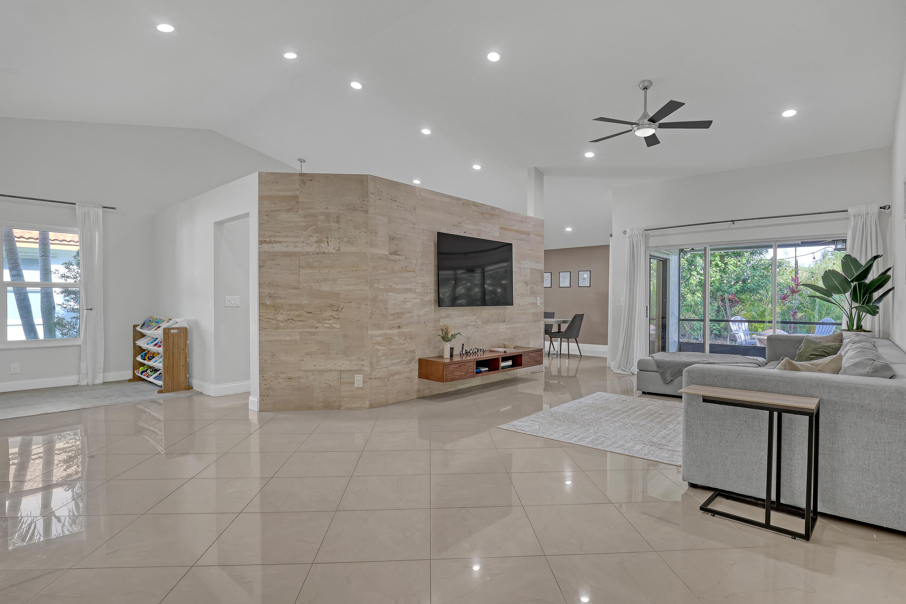 5770 Aspen Ridge Circle Delray Beach, FL 33484 - Photo 11 of 60 Great room