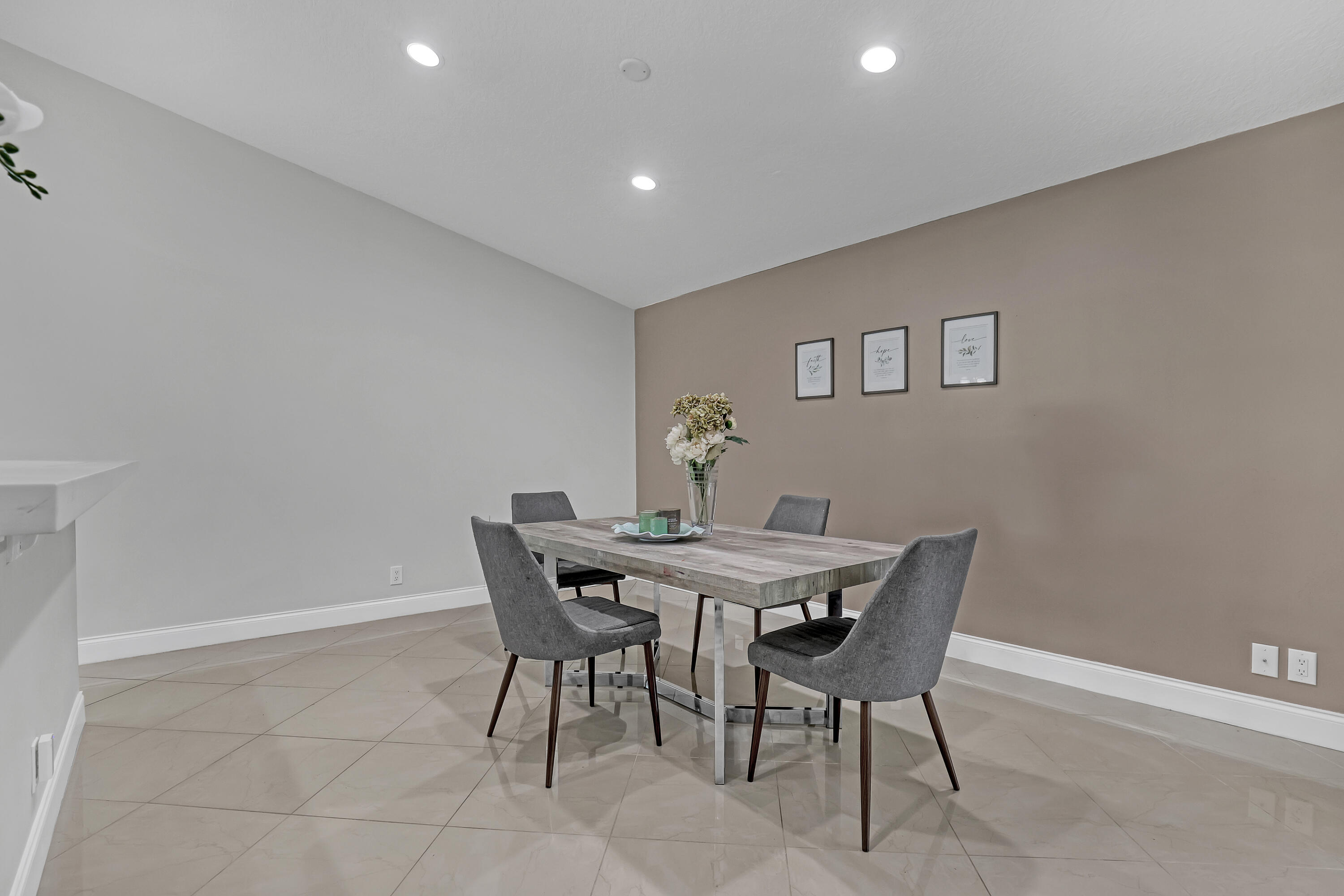 5770 Aspen Ridge Circle Delray Beach, FL 33484 - Photo 16 of 60 Dining area