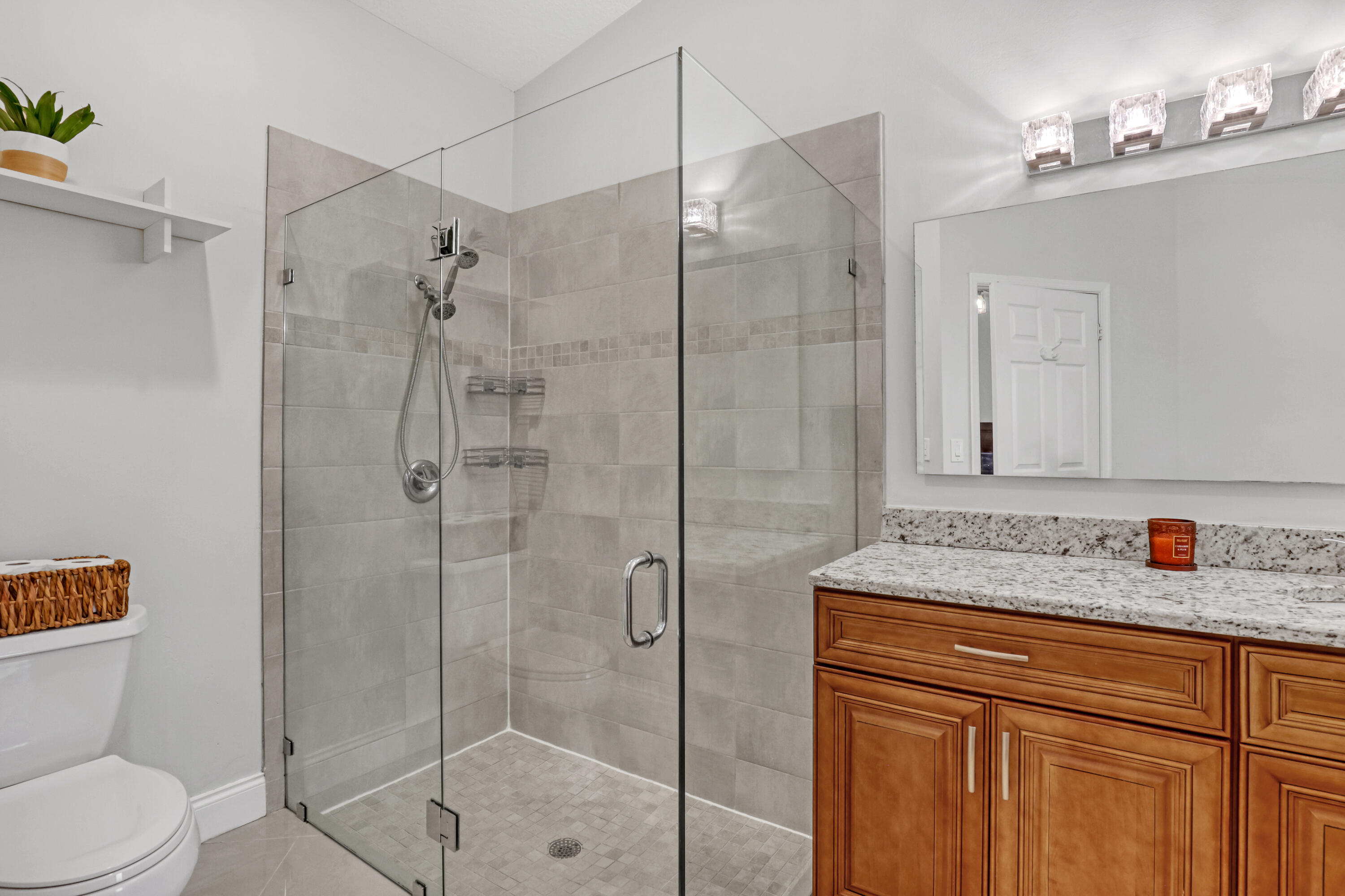 5770 Aspen Ridge Circle Delray Beach, FL 33484 - Photo 26 of 60 Primary bathroom