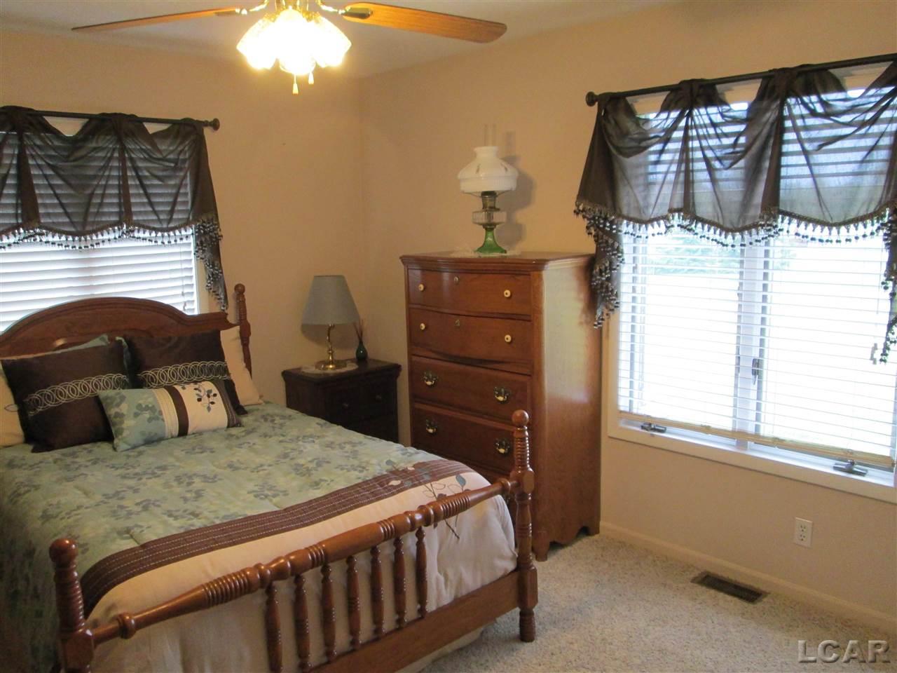 5989 Hunt Road Adrian, MI 49221 - Photo 11 of 22 50043767-10.JPG