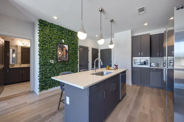 $2,495 | 303 31st Avenue North, Unit 506, Nashville, TN 37203