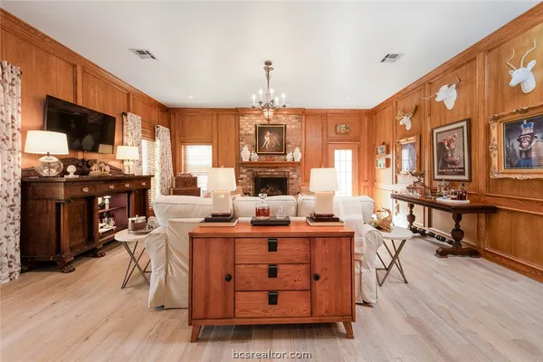 $425,000 | 1308 Brook Hollow Drive, Bryan, TX 77802
