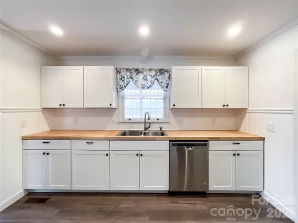 $799,500 | 819 Triple Creek Road, Mount Croghan, SC 29727