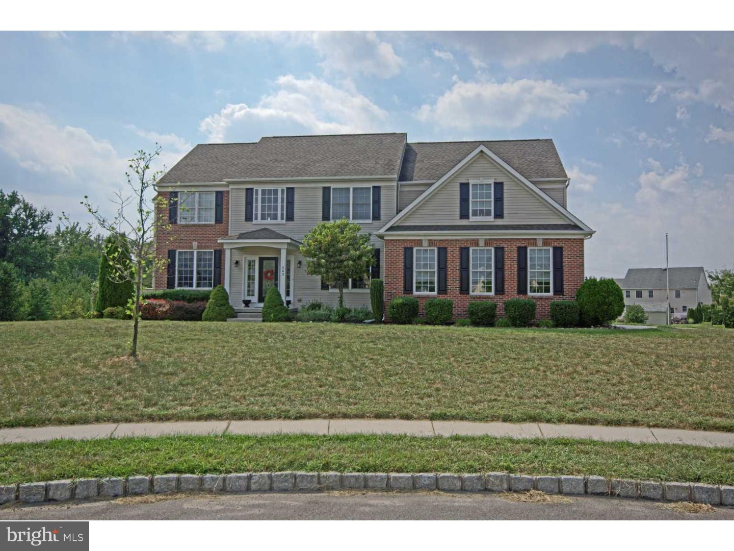 563 Thackery Court Mickleton, NJ 08056 - Photo 2 of 25