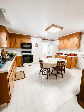 $2,000,000 | 7055 Mooneyham Lonewood Road, Spencer, TN 38585