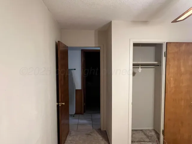 a living room with granite countertop